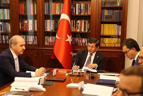 A­K­P­­d­e­ ­K­o­a­l­i­s­y­o­n­ ­G­ö­r­ü­ş­m­e­l­e­r­i­n­i­ ­Y­ü­r­ü­t­e­c­e­k­ ­İ­s­i­m­l­e­r­ ­B­e­l­l­i­ ­O­l­d­u­